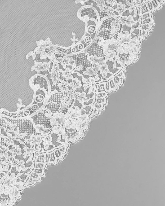 Rosa Clará Couture Soft Tulle Lace Wedding Veil