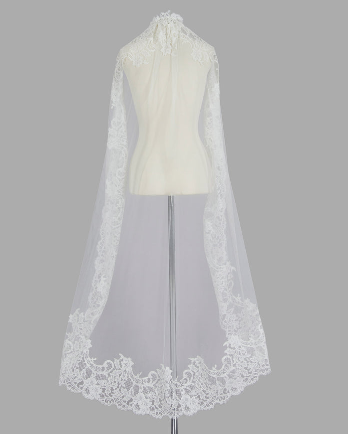 Rosa Clará Couture Soft Tulle Lace Wedding Veil