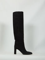 36 / Black