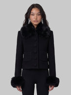 10 / Black