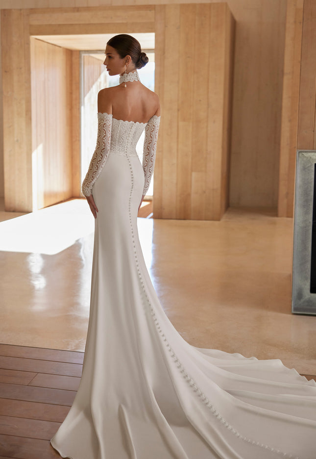 Rosa Clará Agatha Sheath Wedding Dress with Detachable Lace Sleeves