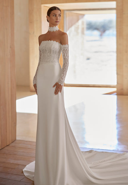 Rosa Clará Agatha Sheath Wedding Dress with Detachable Lace Sleeves