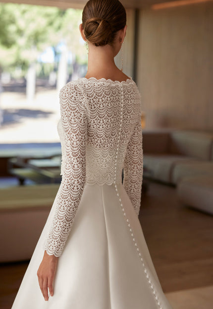 Ariele – Classic Two-Piece A-Line Wedding Dress by Rosa Clará