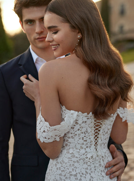 Rosa Clará Gerald Guipure Lace Sheath Wedding Dress