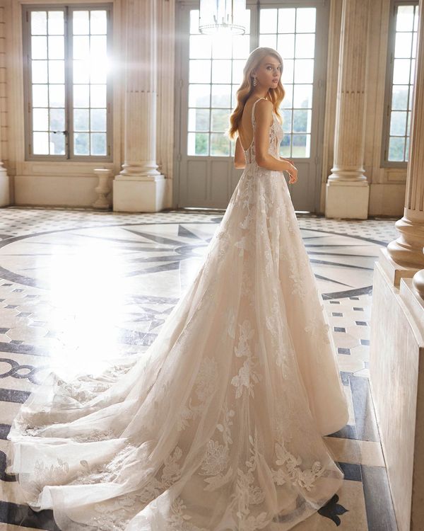 Rosa Clará Ember Lace & Tulle A-Line Princess Wedding Dress