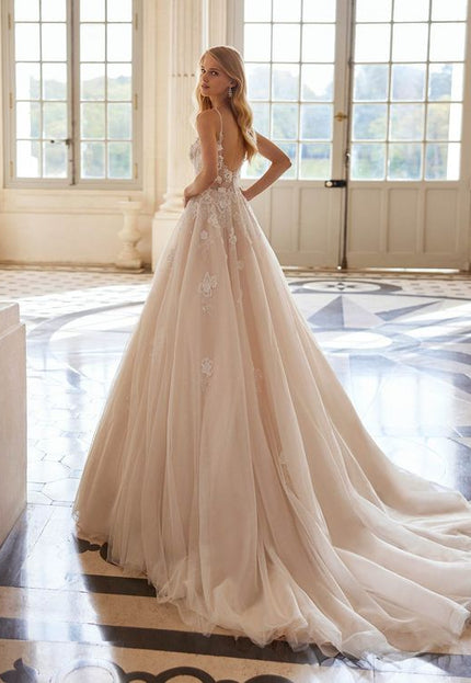 Rosa Clará Ersel Lace & Tulle A-Line Princess Wedding Dress