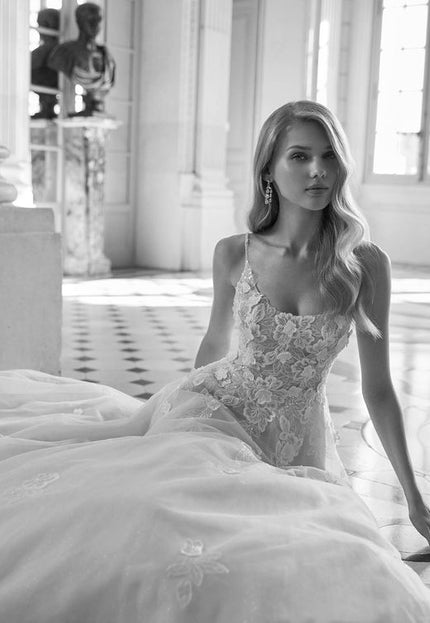 Rosa Clará Ersel Lace & Tulle A-Line Princess Wedding Dress