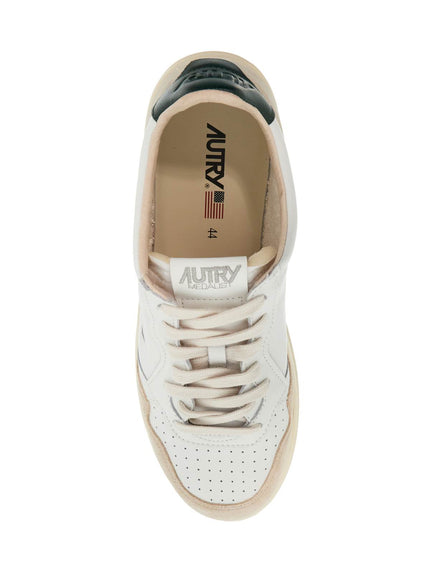 Autry leather medalist low sneakers