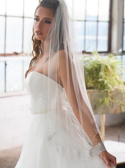 Ambrosia Heavy Crystal Fingertip Veil