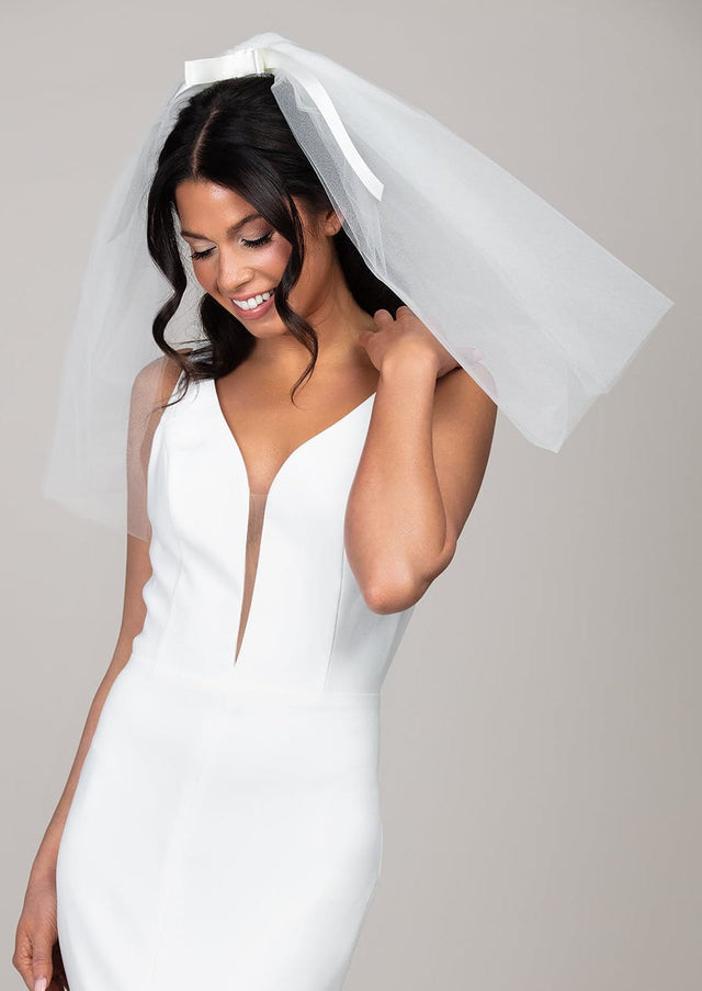 Ariana Shoulder Bubble Veil with Satin Bow