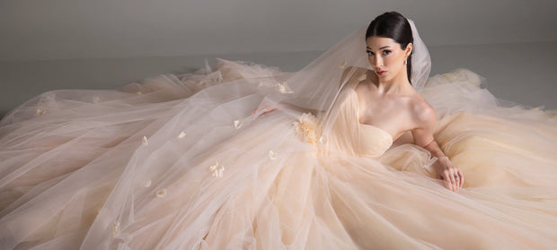 <h2>THE BRIDAL HOUSE</h2>
