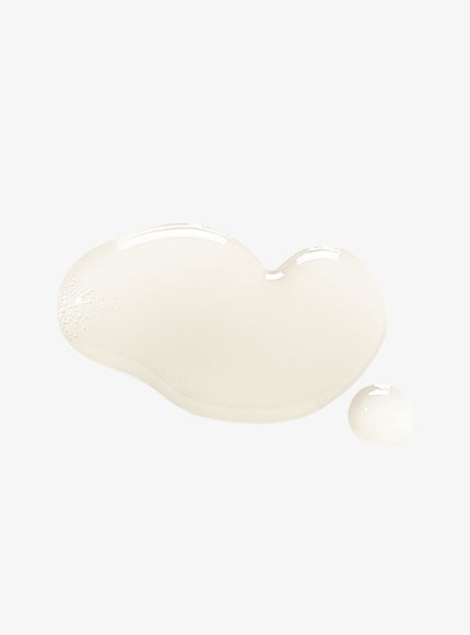 Natura Bisse Diamond Cocoon Hydrating Essence texture
