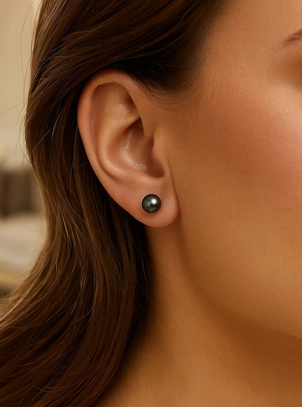 14k Yellow Gold Cultured Black Pearl Stud Earrings (7.0 mm)