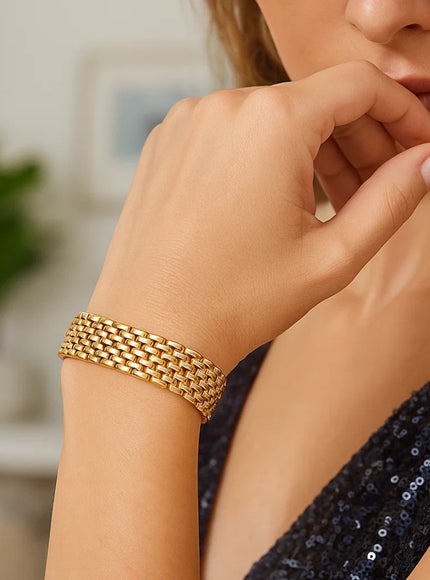 14k Yellow Gold Flexible Panther 9.0mm Line Bracelet