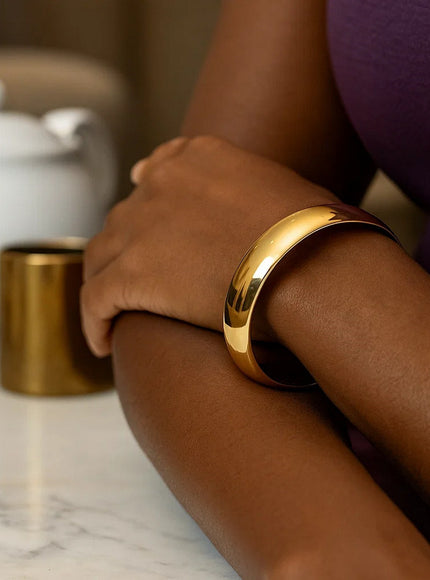 Classic Bangle in 14k Yellow Gold (13.5mm)