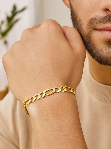 7.0mm 14k Yellow Gold Solid Figaro Bracelet