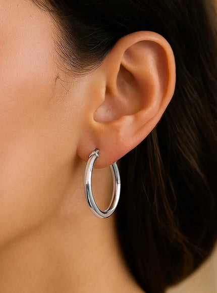 14k White Gold Polished Hoop Earrings (2- mm)