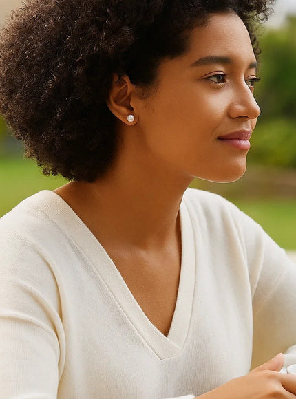 14k Yellow Gold Freshwater Cultured White Pearl Stud Earrings (8.0 mm)