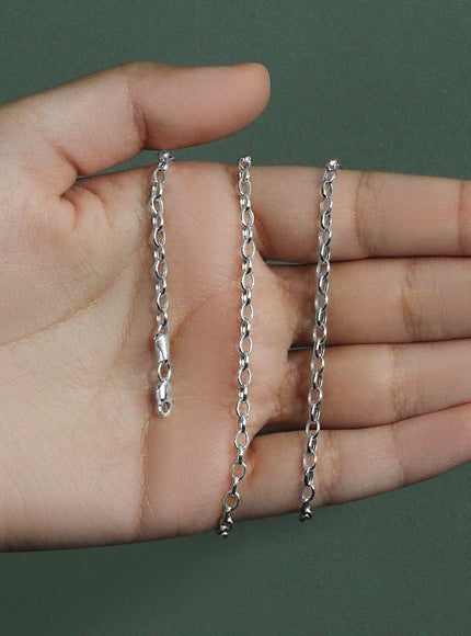 3.2mm 14k White Gold Oval Rolo Chain