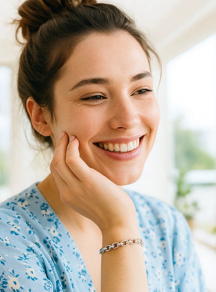 4.6mm 14k White Gold Oval Rolo Bracelet