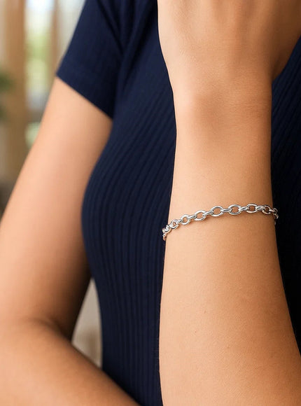 3.2mm 14k White Gold Oval Rolo Bracelet