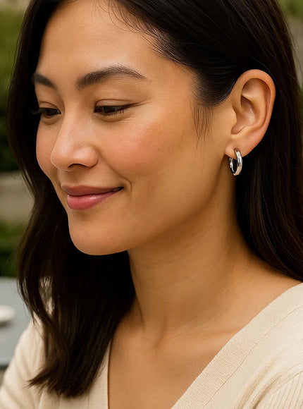 14k White Gold Polished Hoop Earrings (15 mm)