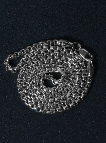 2.4mm 14k White Gold Round Box Chain