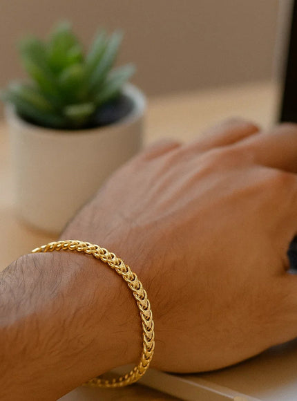 3.9mm 14k Yellow Gold Square Franco Bracelet