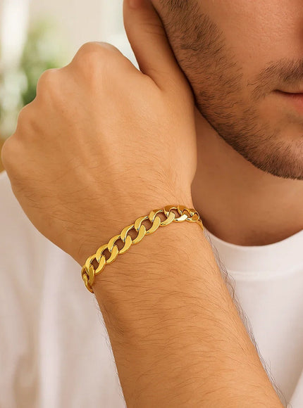 7.0mm 14k Yellow Gold Solid Curb Bracelet