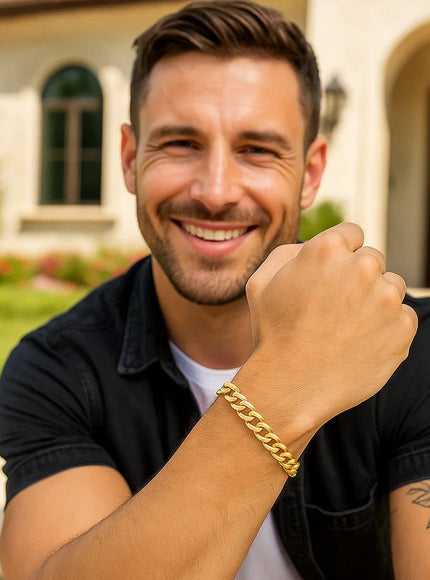 7.0mm 14k Yellow Gold Solid Curb Bracelet