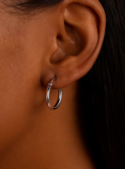 14k White Gold Polished Hoop Earrings (15 mm)