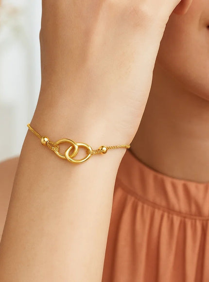 14k Yellow Gold Entwined Rings Adjustable Lariat Style Bracelet