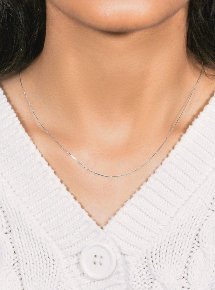 18k White Gold Box Chain 0.6mm