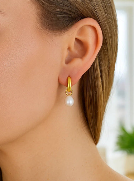 14k Yellow Gold Small Hoop Earrings with Pearls