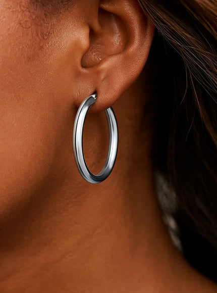 14k White Gold Polished Hoop Earrings (30 mm)