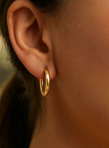 14k Yellow Gold Petite Polished Round Hoop Earrings