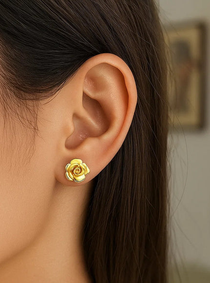 14k Yellow Gold Post Earrings with Roses