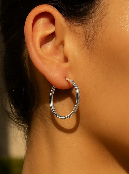 10k White Gold Polished Hoop Earrings (30 mm)