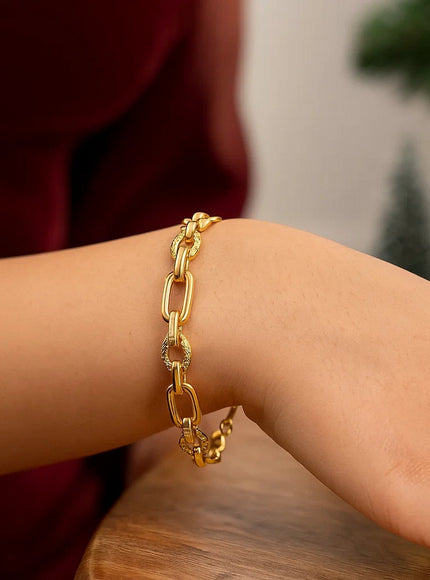 14k Yellow Gold Polished and Textured Link Bracelet