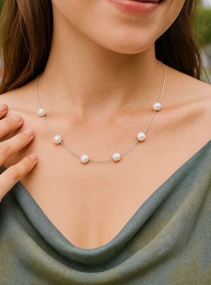 14k White Gold Necklace with White Pearls