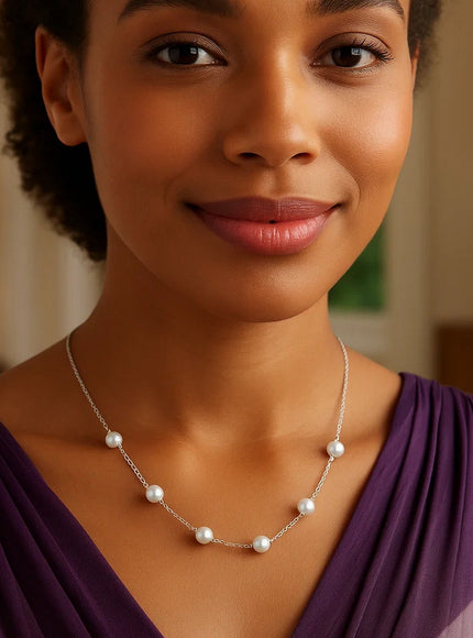 14k White Gold Necklace with White Pearls