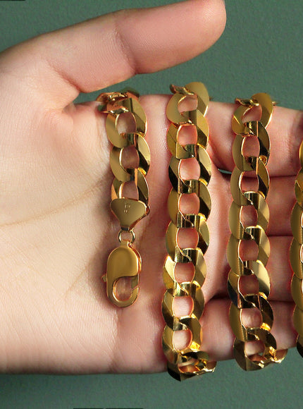 Solid Curb Chain in 14k Yellow Gold (12.18mm)