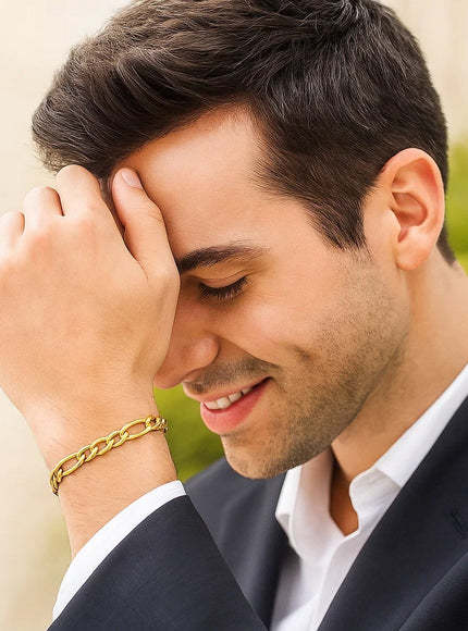 6.5mm 10k Yellow Gold Lite Figaro Bracelet