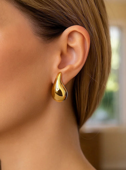14k Yellow Gold Raindrop Studs