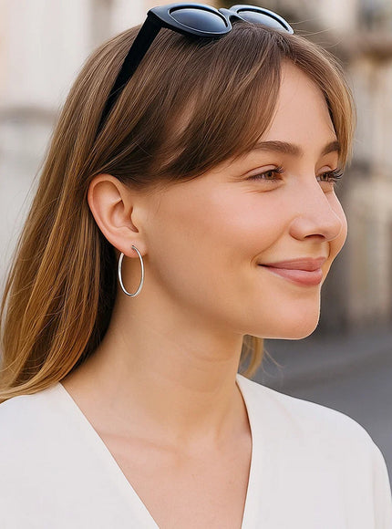 10k White Gold Polished Hoop Earrings (30mm)