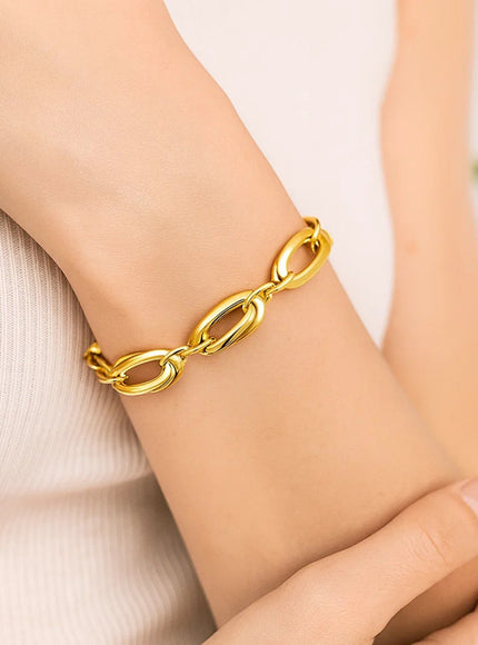 14k Yellow Gold Bracelet with Long Double Oval Links