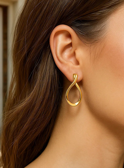 14k Yellow Gold Polished Tear Drop Earrings
