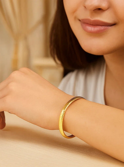 6.0 mm 14k Yellow Gold Classic Omega Bracelet