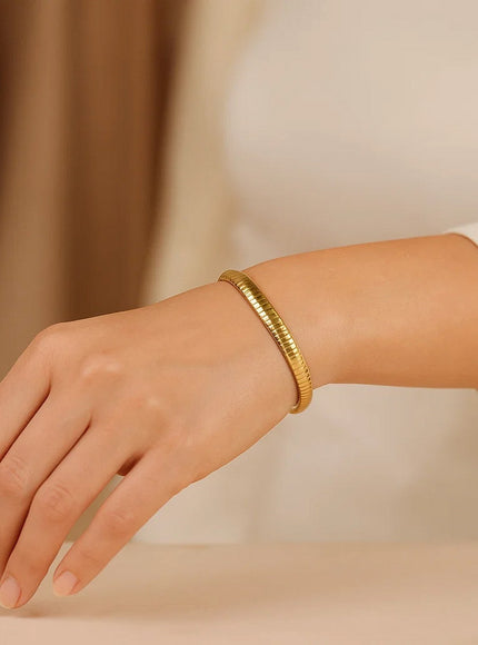 6.0 mm 14k Yellow Gold Classic Omega Bracelet