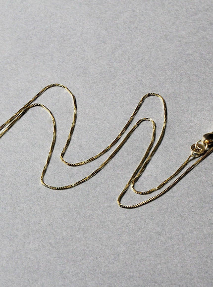 14k Yellow Gold Classic Box Chain 0.45mm - Ellie Belle